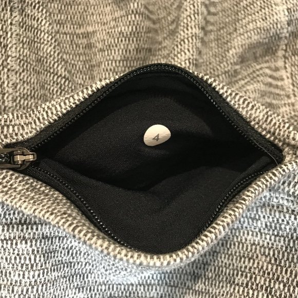 Excellent condition Lululemon Base Runner 1/2 Zip - Picture 15 of 16